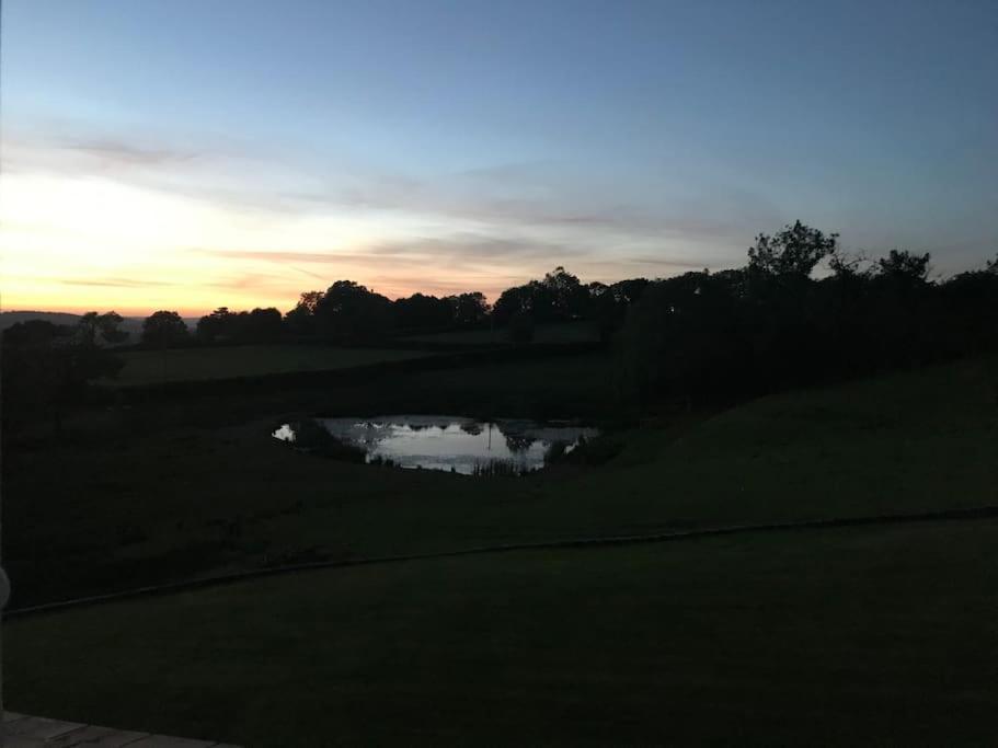 Gilfach Gower Farm Luxury Yurt With Hot Tub Hotell Ammanford Exteriör bild