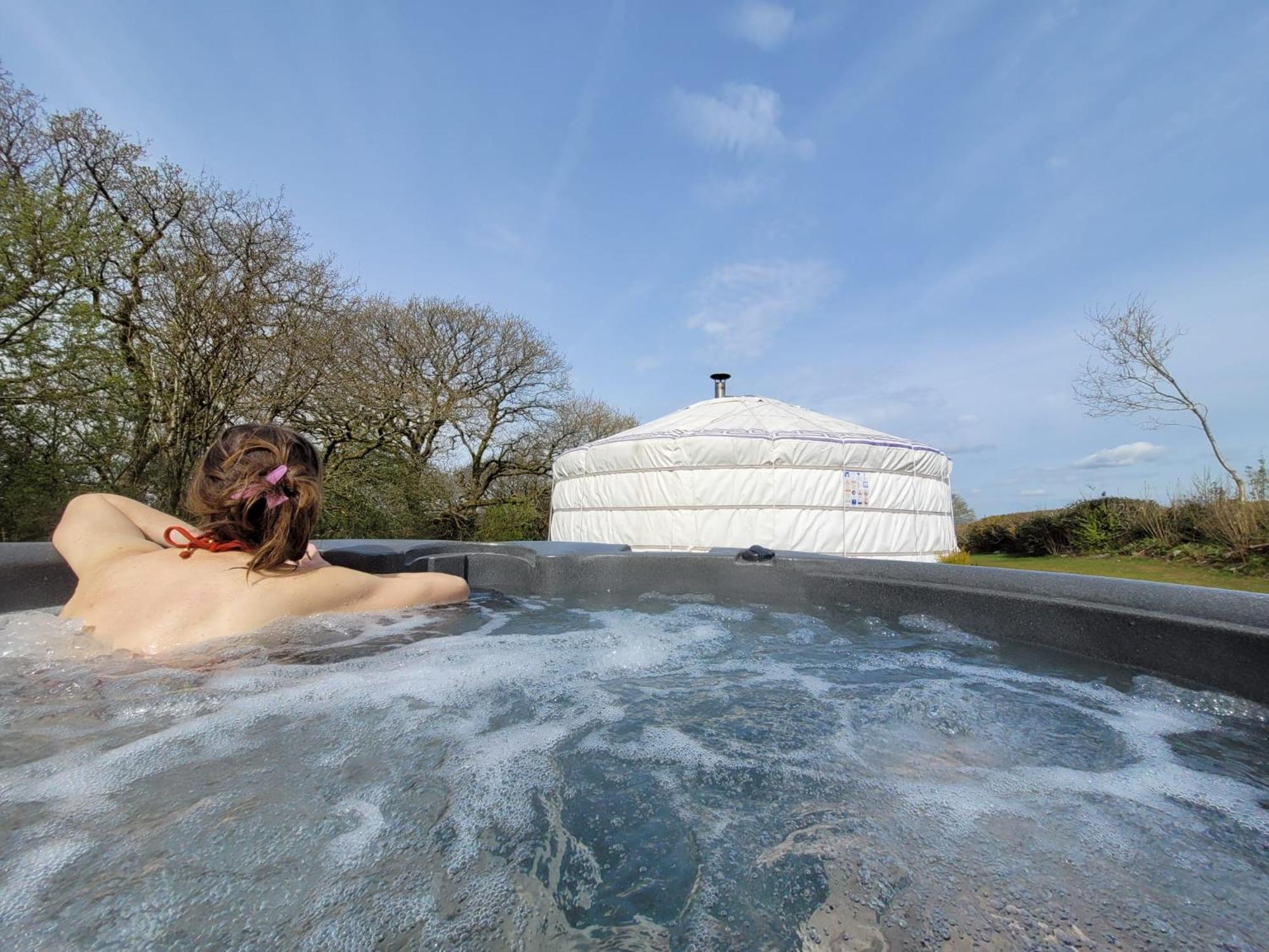 Gilfach Gower Farm Luxury Yurt With Hot Tub Hotell Ammanford Exteriör bild