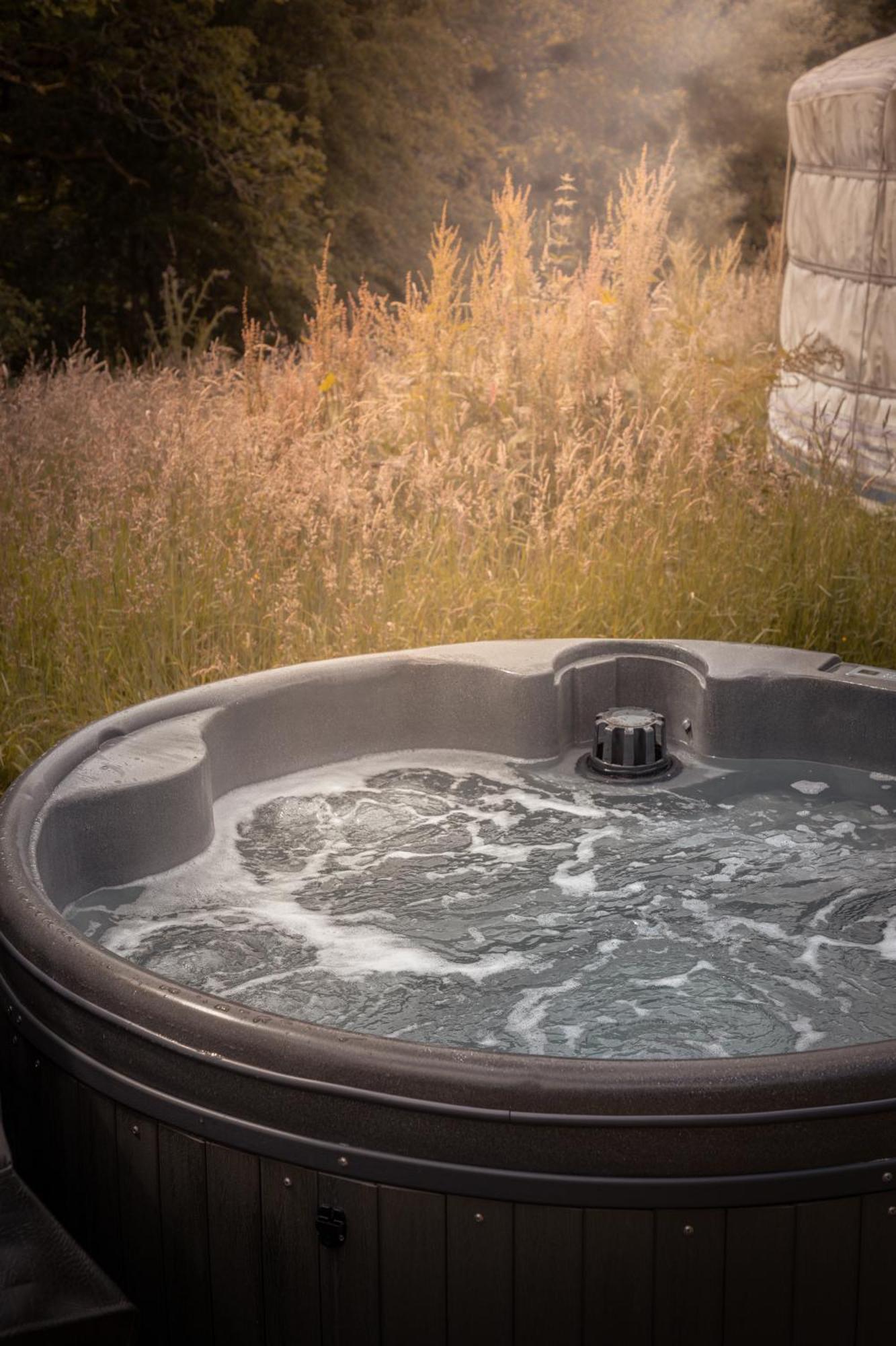 Gilfach Gower Farm Luxury Yurt With Hot Tub Hotell Ammanford Exteriör bild